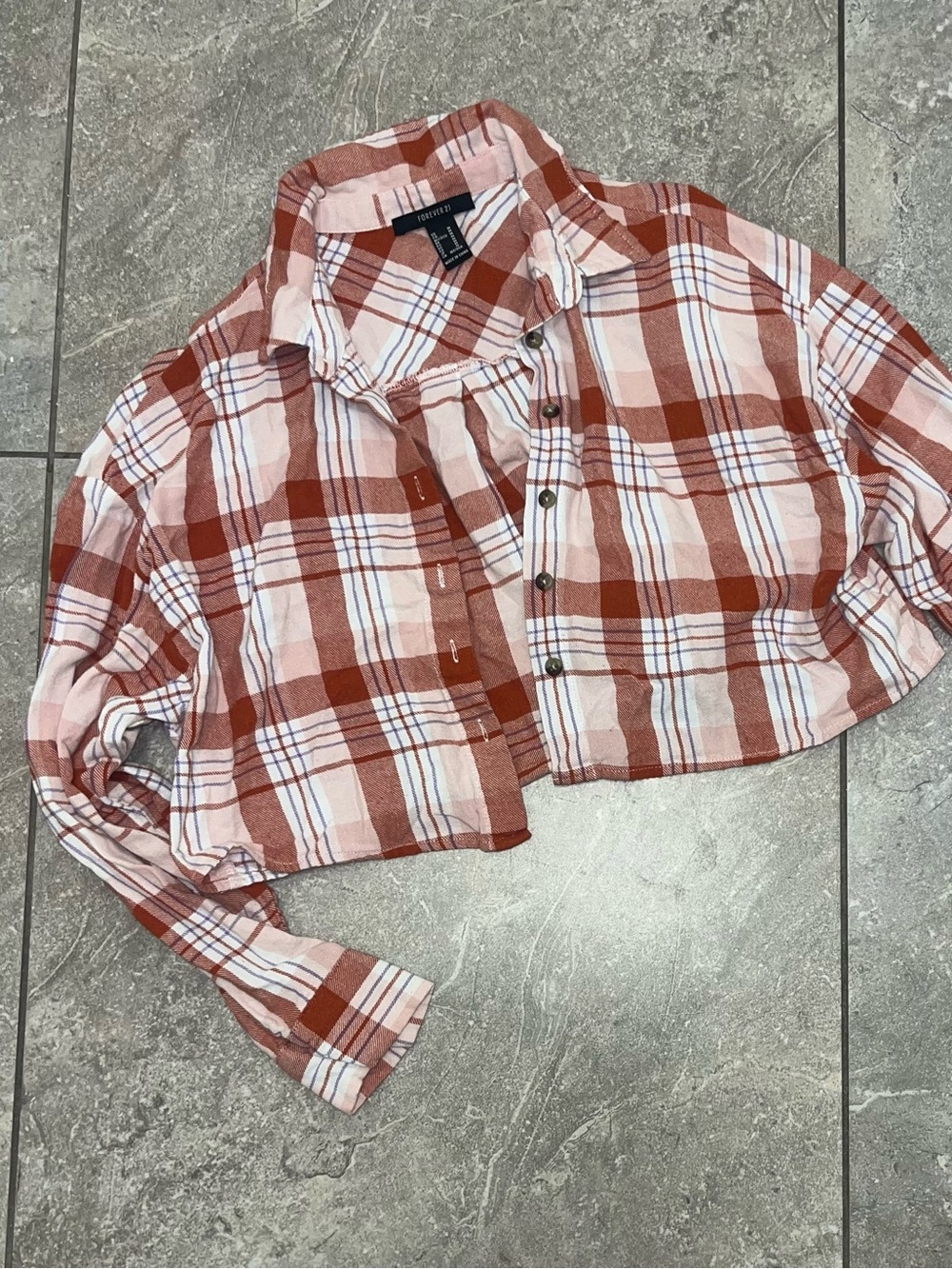 American Eagle Outfitters Cropped Plaid shirt in Rust and White